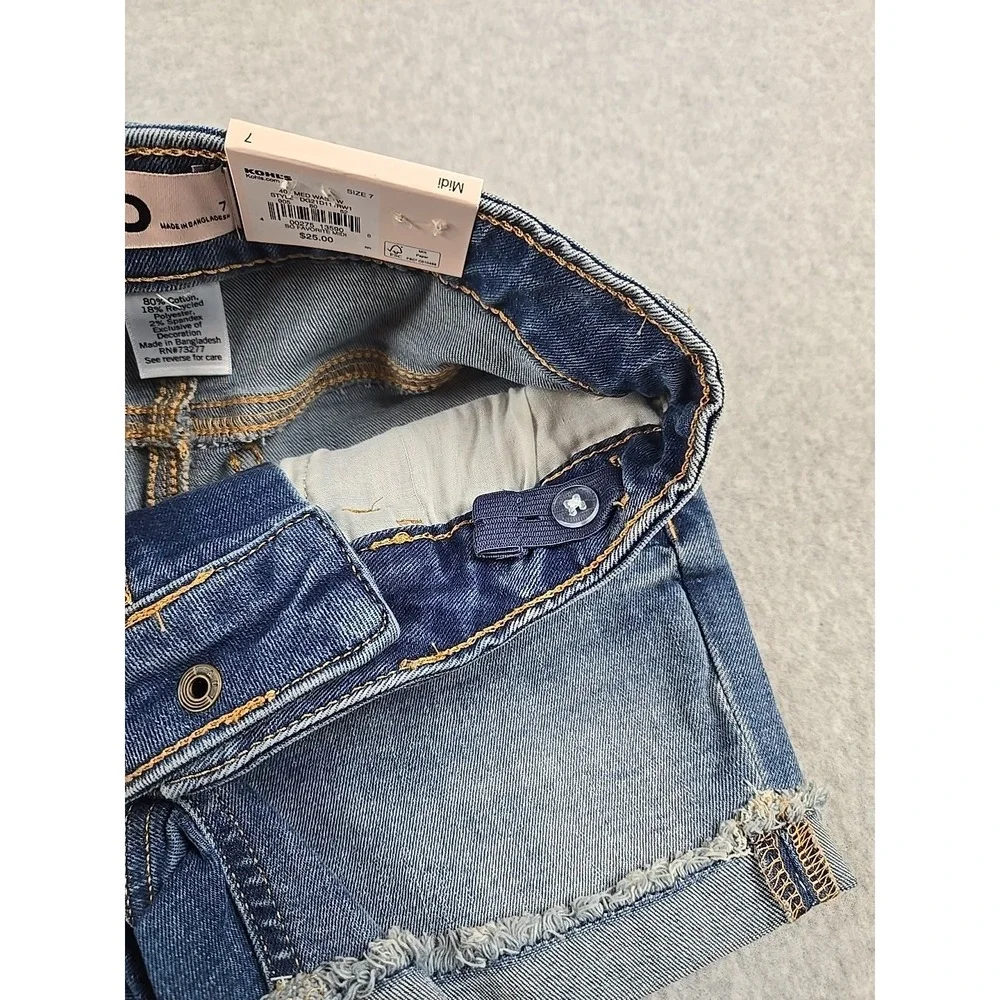 SO Jean Shorts Girls Size 7 Cut Off Mid Rise Denim Floral Shortie Jeans NWT